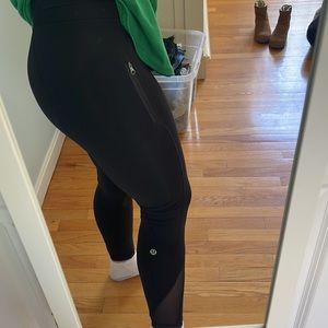 Lululemon leggings with pockets